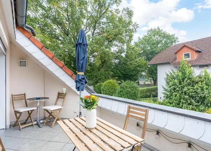 Veens Crew 7 Pax Apartman